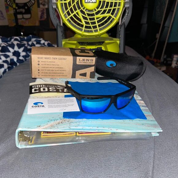 Costa Black Sunglasses with Blue Mirror Lenses - Sport Style w/ Box & Case - Picture 1 of 8